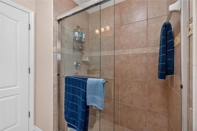 Impressive WATERFRONT home ON TWO LOTS (A HALF ACRE) with 3 - photo 41