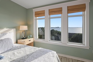 The buyer's condo did not close, so this contract fell through - photo 44