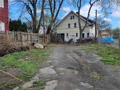 This 3 bedroom, 1 bathroom house presents a great opportunity - photo 3
