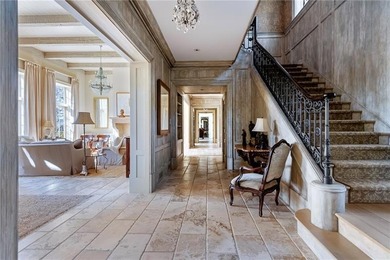 This home is truly magnificent! With its soaring ceilings and - photo 11