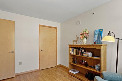 Experience urban living at Metropolitan Place! This sought-after - photo 16