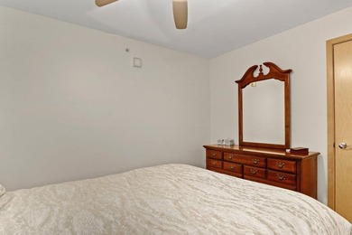 Experience urban living at Metropolitan Place! This sought-after - photo 18