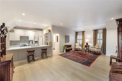 This home is truly magnificent! With its soaring ceilings and - photo 37