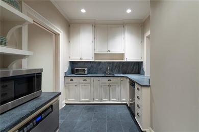 This home is truly magnificent! With its soaring ceilings and - photo 43