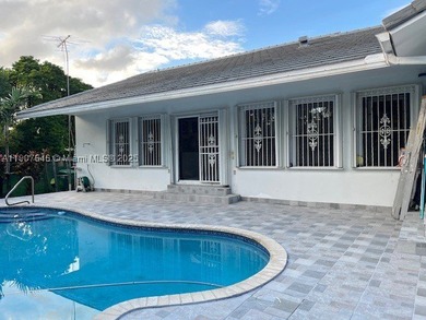 4 Beds/3 Baths in Golden Shores. Just Steps from the Ocean! - photo 44