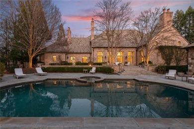 This home is truly magnificent! With its soaring ceilings and - photo 48