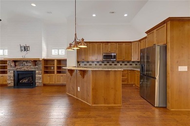 Welcome to 3315 Double Eagle Lane, where low-maintenance living - photo 9
