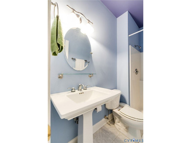 Enjoy the ease of ONE LEVEL LIVING in this beautiful townhome in - photo 24