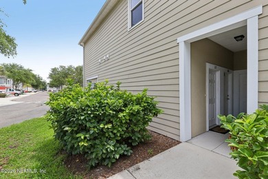 Beautifully maintained end-unit condo in the gated community of - photo 25