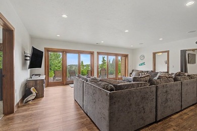 Experience exceptional and extremely private waterfront living - photo 32