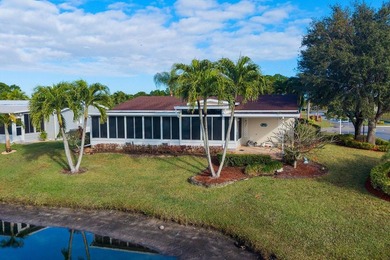 Welcome home to this lakefront Pelican model in the Savanna Club - photo 32