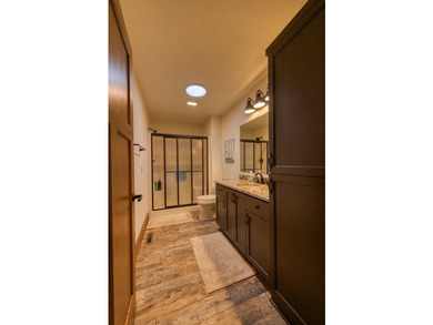 Experience exceptional and extremely private waterfront living - photo 36