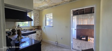 CURRENTLY UNDER CONTRACT, SELLER WILL CONSIDER BACKUP OFFERS - photo 2