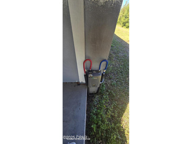CURRENTLY UNDER CONTRACT, SELLER WILL CONSIDER BACKUP OFFERS - photo 8