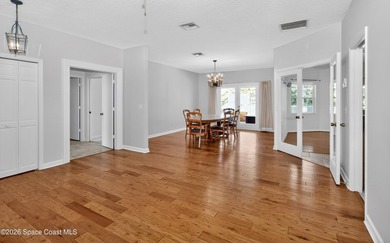 Welcome to this just repainted, impeccably maintained - photo 8