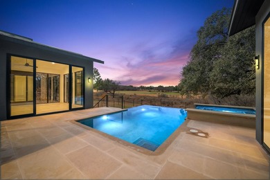 Welcome to 111 Orange Plume in the coveted Summit Rock community - photo 4