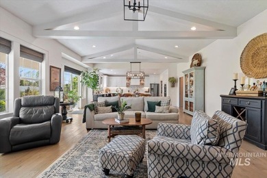 Don't miss this 2018 Parade Home, built by Vantage Homes with - photo 11
