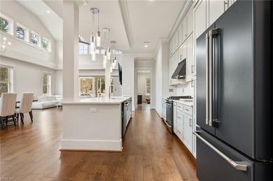 This stunning luxury home, located within sought after Kingsmill - photo 20