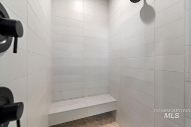 Don't miss this 2018 Parade Home, built by Vantage Homes with - photo 28