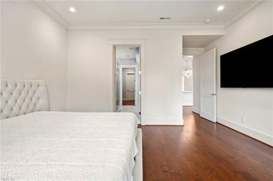 This stunning luxury home, located within sought after Kingsmill - photo 31