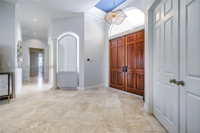 Beautifully updated 4BD/3BA + office residence in the gated - photo 4
