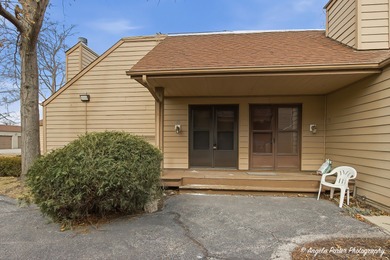 (private lake, pond, creek) Condo For Sale in North Chicago Illinois