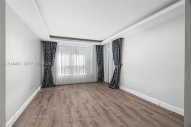 Beautiful Lakeview condo that delivers the space of a - photo 10