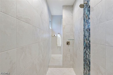 Rare combination of newer construction, panoramic open water - photo 24