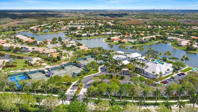 Highly desirable 55+ community of Baywinds. This well-maintained - photo 24