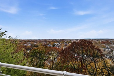 Welcome to 186 Flagg Place, a rare modern masterpiece perched - photo 28