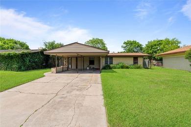 Charming 3-bedroom, 1-bath home full of character and timeless - photo 1