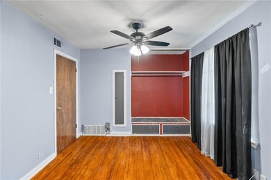 Charming 3-bedroom, 1-bath home full of character and timeless - photo 4