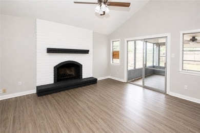 Welcome to this 3 bedroom, 2 bathroom home located in the - photo 2