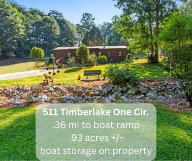 Lake Home For Sale in Seneca, South Carolina