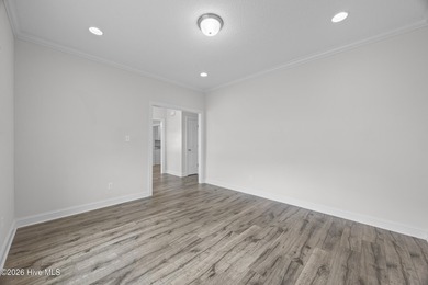 *Seller offering $2500 towards closing costs* This beautifully - photo 8