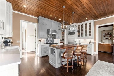3BD, 3.5BA, 3400 sqft Luxury Mountain Craftsman Home with - photo 11