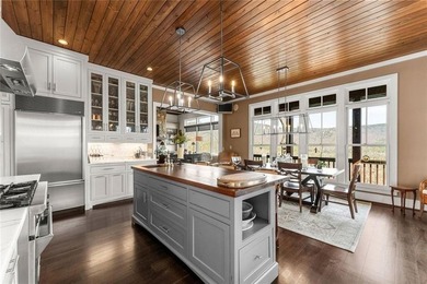 3BD, 3.5BA, 3400 sqft Luxury Mountain Craftsman Home with - photo 14