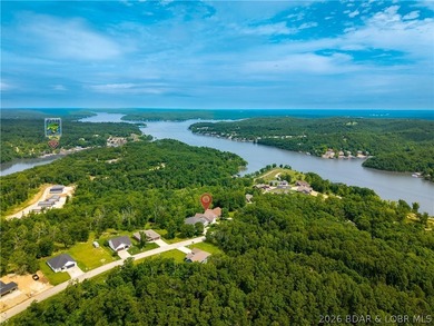 Located in a highly sought-after gated, golf cart-friendly - photo 49