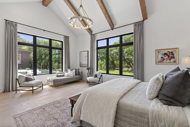 Stunning custom home in Horseshoe Bay offering elevated Hill - photo 12