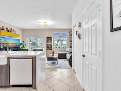 Welcome to this beautifully maintained 3-bedroom, 2.5-bathroom - photo 12