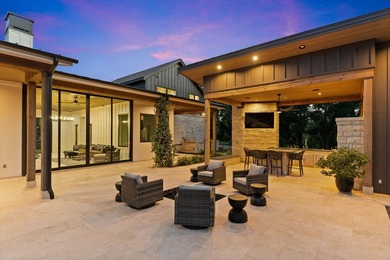 Stunning custom home in Horseshoe Bay offering elevated Hill - photo 32