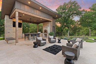 Stunning custom home in Horseshoe Bay offering elevated Hill - photo 33