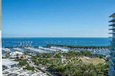 Rare high-floor corner residence in the Bayshore Building at Mr - photo 41