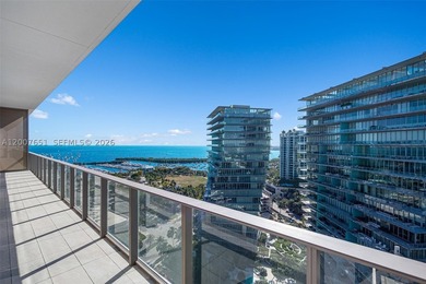 Rare high-floor corner residence in the Bayshore Building at Mr - photo 42