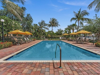 Welcome to this beautifully maintained 3-bedroom, 2.5-bathroom - photo 50