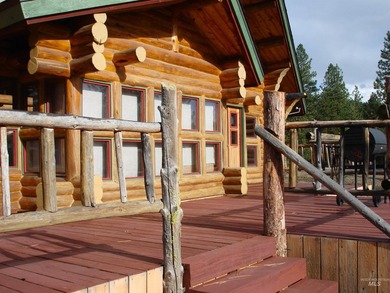 AMAZING, ONE-OF-A-KIND PROPERTY IN AN INCREDIBLY SCENIC AREA - photo 4