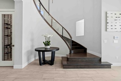 The last home built in The Oaks in 2019, this contemporary - photo 15