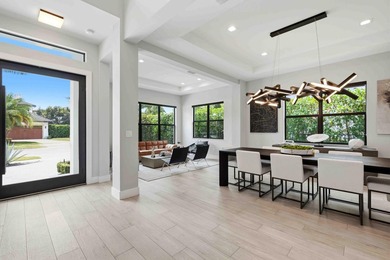 The last home built in The Oaks in 2019, this contemporary - photo 16