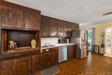 What a hidden jewel! It's not very often you find acreage in the - photo 21