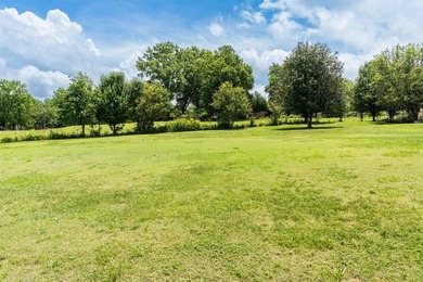 Welcome home to 105 Millstone Dr! This gorgeous home was built - photo 31